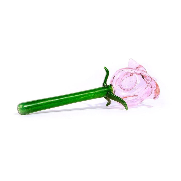 Pipe à main à base de plantes